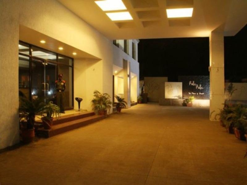 Oyo 2037 Hotel Manor Aurangabad  Bagian luar foto